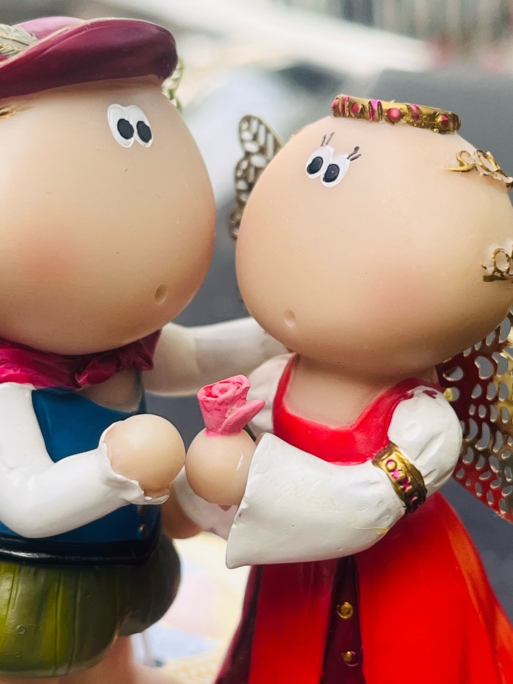 Cute Pair Figurines with Red and Blue Outfits